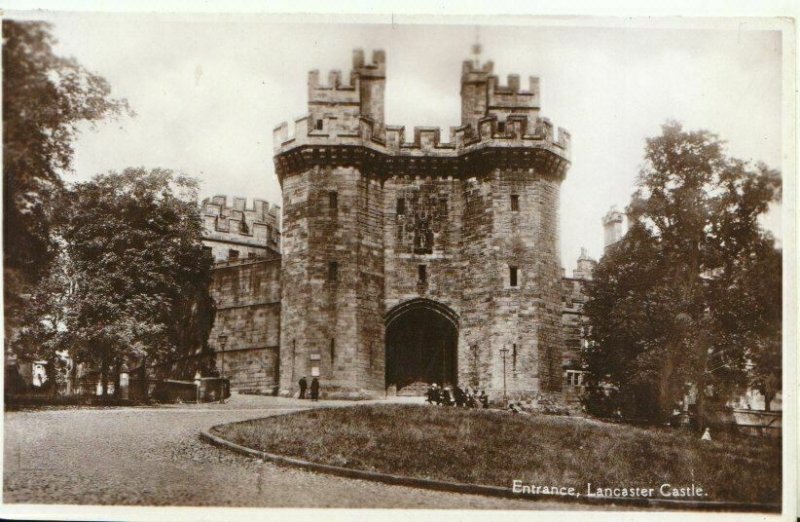 Lancashire Postcard - Entrance - Lancaster Castle - Real Photograph - Ref TZ6802