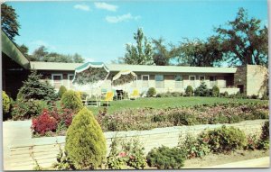 Holiday Motel, Royal Oak Michigan postcard