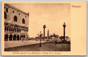 Vtg Venezia Italy Palazzo Ducale con Piazzetta e l'Isola di San Giorgio Postcard
