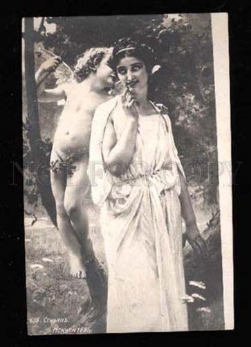 022656 CUPID & Charming Lady. Sign. Vintage PC