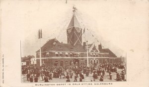 G11/ Galesburg Illinois Postcard c1910  Burlington Railroad Depot Crowd