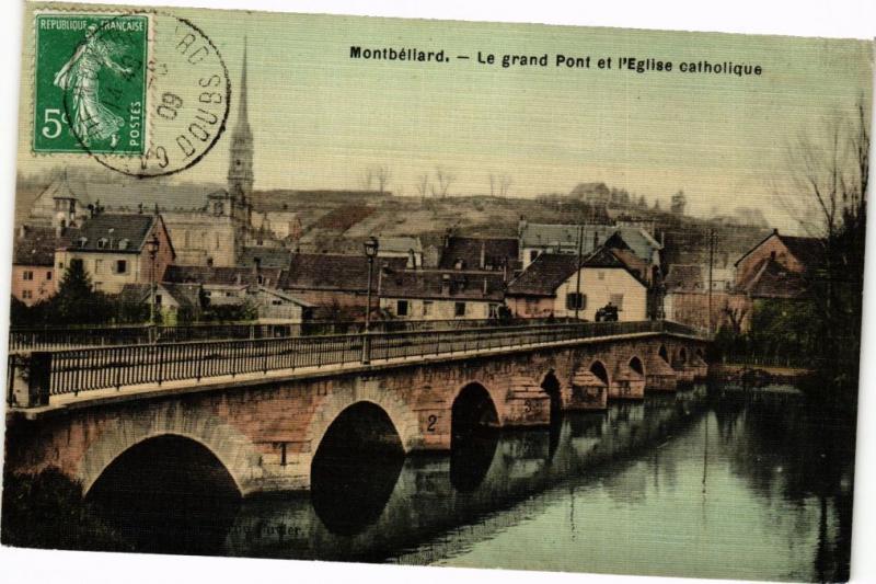 CPA MONTBÉLIARD - Le grand Pont et l'Église catholique (183057)