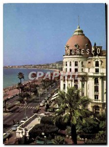 Postcard Modern Nice La Promenade des Anglais in the foreground Hotel Negresco