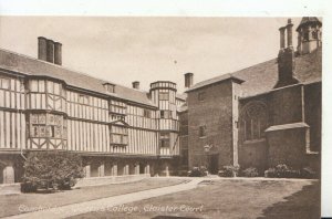 Cambridgeshire Postcard - Queen’s College, Cambridge - Ref 17079A