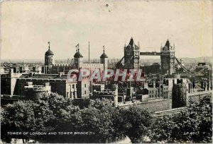 Postcard Modern Tower of London and Tower Bridge