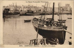 CPA La Basse Normandie Pittoresque BARFLEUR Le port et les Quai (152800)