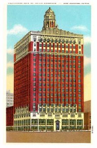 Postcard BUILDING SCENE Des Moines Iowa IA AR9316