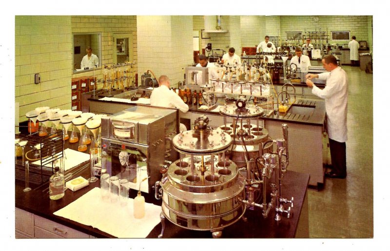 MI - Detroit. Stroh Brewing Co., Laboratory View