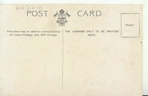 Middlesex Postcard - West Front & Old Barracks - Hampton Court Palace -  TZ10150