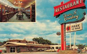 Sioux Falls South Dakota dining room Town 'N Country Cafe  vintage pc Z23230