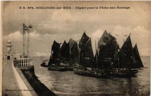 CPA BOULOGNE-sur-MER Depart pour la Peche aux Harengs (405866)
