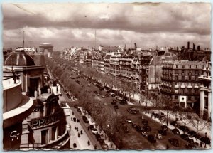 Paris and its Wonders - Avenue des Champs-Élysées - Paris, France M-28957