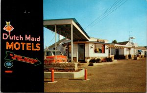 Lobby of Dutch Main Motels, Neon Sign at Night, Woodbridge NJ Vtg Postcard Q76