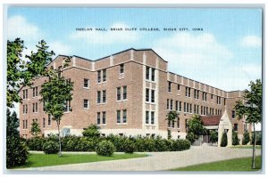 c1960's Heelan Hall Briar College Building Sioux City Iowa IA Vintage Postcard