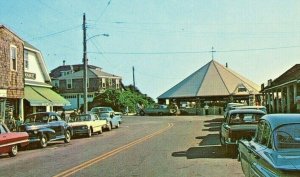 Postcard Merry-Go-Round in Watch Island, RI, oldest Carousel in U.S.   T8