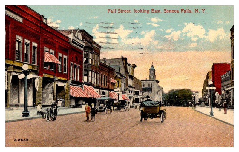 New York  Seneca Falls ,  Fall Street looking East