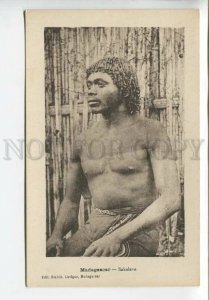 438866 French Madagascar Sakalava semi-nude man Vintage postcard