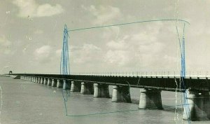 Postcard RPPC View of Seven Mile Bridge to Key West, FL.     aa2