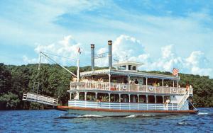 US    PC980 LADY OF THE LAKE STERNWHEEL RIVER BOAT