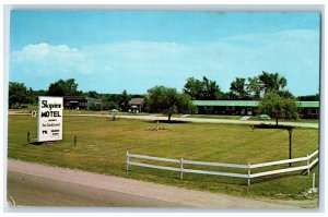 c1960's Skyview Motel Roadside Vergennes Vermont VT Unposted Vintage Postcard