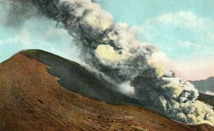 C.1910-20 Irazu Volcano Bellowing Out Smoke, Costa Rica Postcard F94