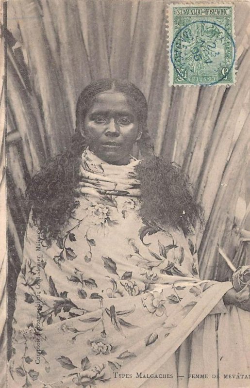 MALGACHES NATIVE WOMAN MADAGASCAR TO FRANCE STAMP POSTCARD 1906