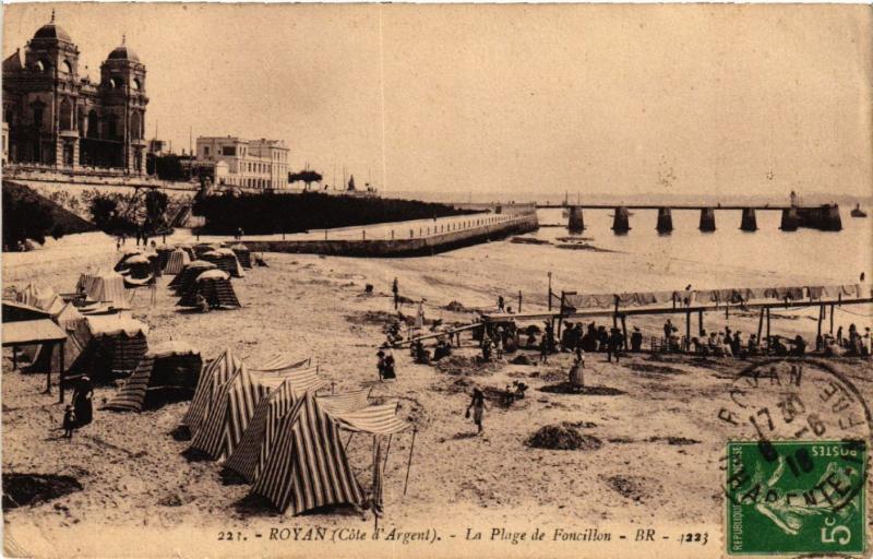 CPA ROYAN - La Plage de Foncillon (480882)