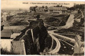 CPA SEDAN L'Hopital Militaire et Asile des Vieillards,vue des Remparts(224592)