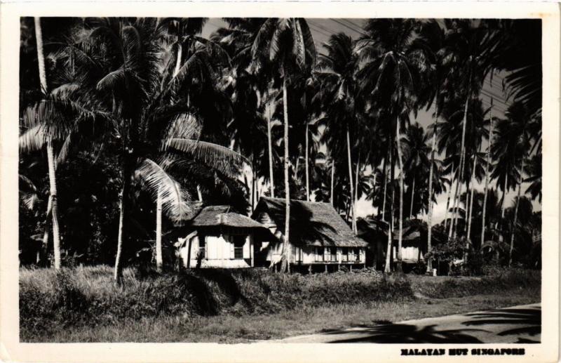 CPA AK SINGAPORE REAL PHOTO Malayan Hut (a1454)