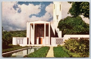 Honolulu Hawaii~Mormon Tabernacle Church Exterior View Color Photo~Vtg Postcard