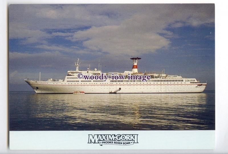 LN0693 - Bahamas Flag Liner - Maxim Gorkiy , built 1969 ex Hanseatic - postcard