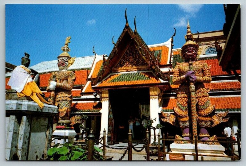 Bangkok Thailand  Emerald Buddha Temple   Postcard