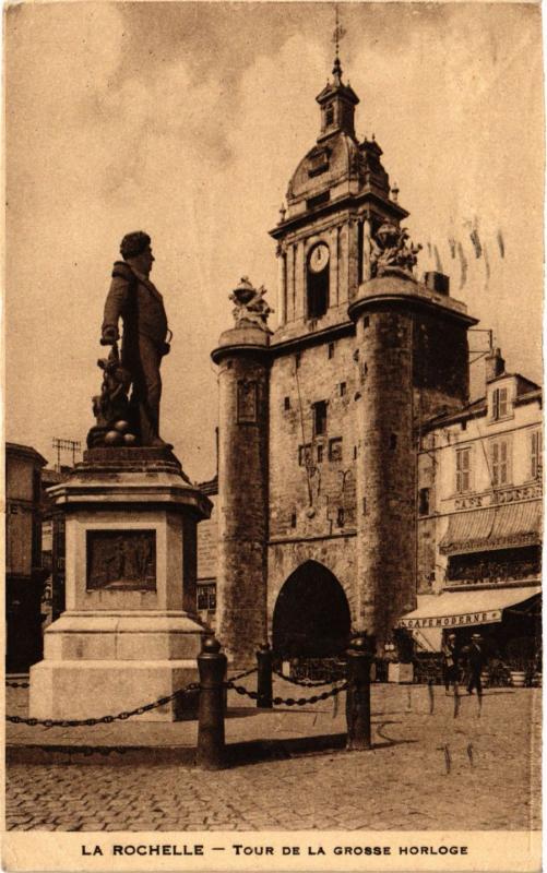 CPA La ROCHELLE - Tour de la Groose Horloge (354541)