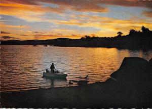 BR101924 the snowy mountains region lake eucumbene  by night   australia