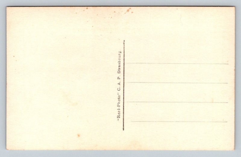 Lourdes  La Vierge Couronnee  Canada   Postcard