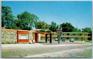 Niagara Falls Canada 1960s Postcard River View Motel