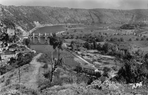 BR47166 Luzech le barrage et son lac  France