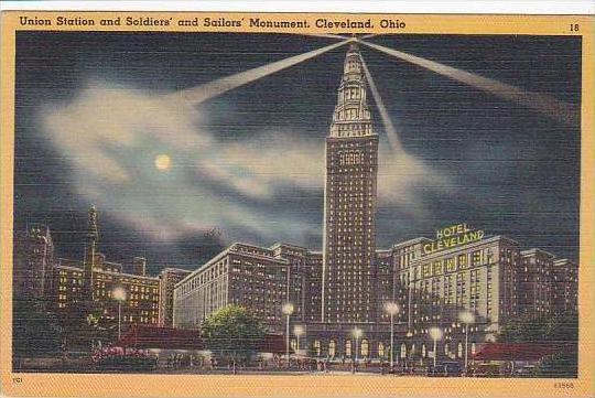 Ohio Cleveland Union Station And Soldiers And Sailors Monument