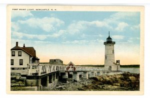 NH - Newcastle. Fort Point Lighthouse