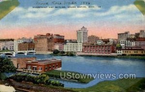 Riverfront & Skyline in Grand Rapids, Michigan