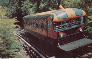 Lookout Mountain , Tennessee , 1955 ; Incline Railway car