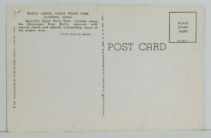 Clinton Iowa,  Rustic Lodge Eagle Point Park Postcard N8