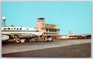 Bradley Field Windsor Locks Connecticut CT Seven Air Lines Terminal Postcard