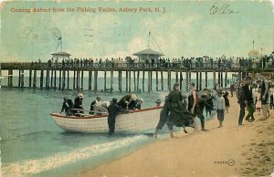 NJ, Asbury Park, New Jersey, Fishing Yachts Coming Ashore, Leighton Co No 210255