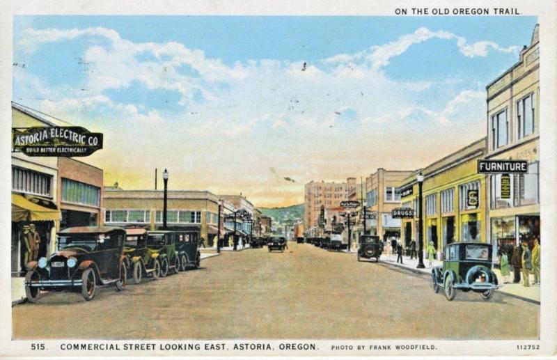 Astoria OR Commercial Street Oregon Trail c1931 Vintage Postcard D25 