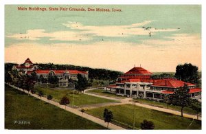 Postcard BUILDING SCENE Des Moines Iowa IA AT7924