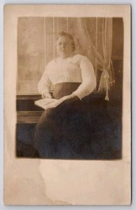 RPPC Edwardian Woman Posing With Book Real Photo Postcard C41