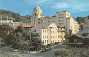 INTERNATIONAL HOUSE California 76 Union Oil UC Berkeley c1950s Vintage Postcard