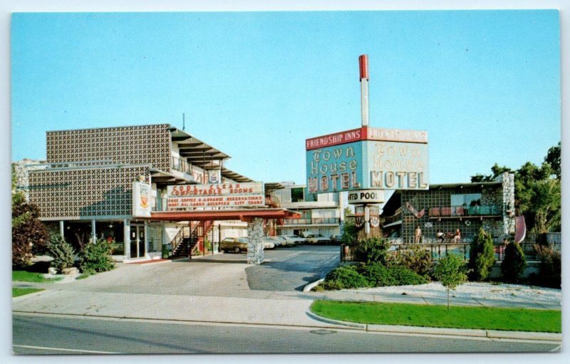 SALT LAKE CITY, UT Utah ~ Roadside TOWN HOUSE MOTEL c1960s Cars Postcard