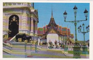 Thailand Chakri Royal Grand Palace & Dusit Maha Prasadh Throne Halls